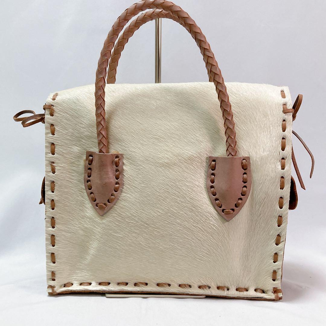 【美品】グレースコンチネンタル カービングトライブス Maestra ハラコ調