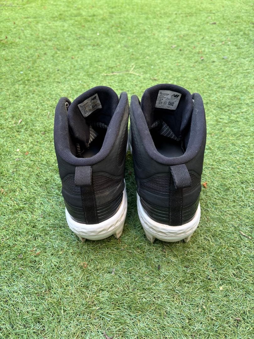 日本未発売限定品‼️New Balance 3000 ブラック スパイクシューズ