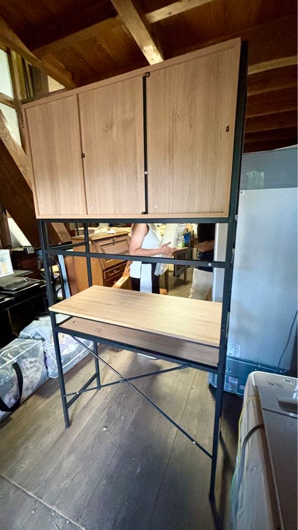 〈とても綺麗〉 食器棚 ごみ箱上ラック 木製 ガラス扉付き 大容量 完成品