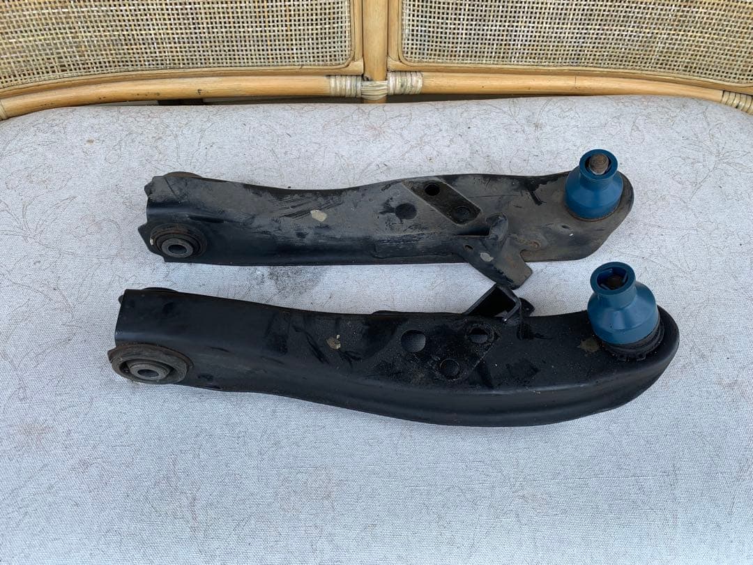 Y33 セドリック ロアアーム S13 S14 S15 R32 R33 R34等