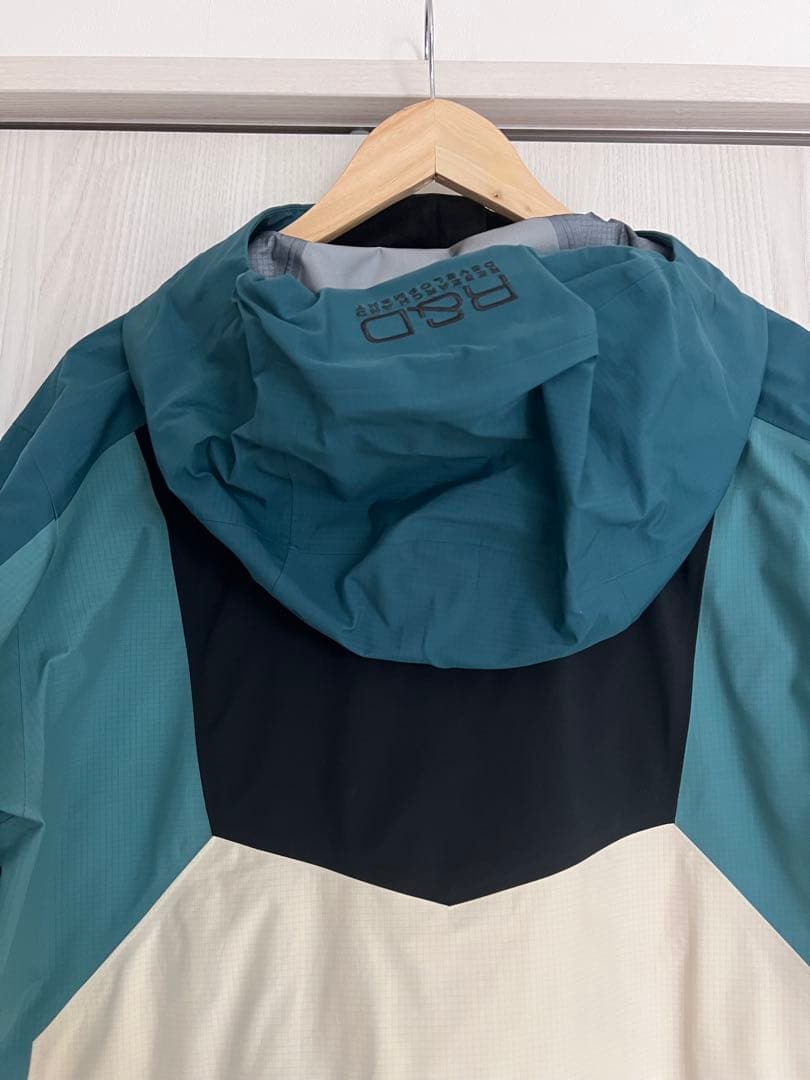 スキー Peak Performance Vertical Gore-Tex Pro