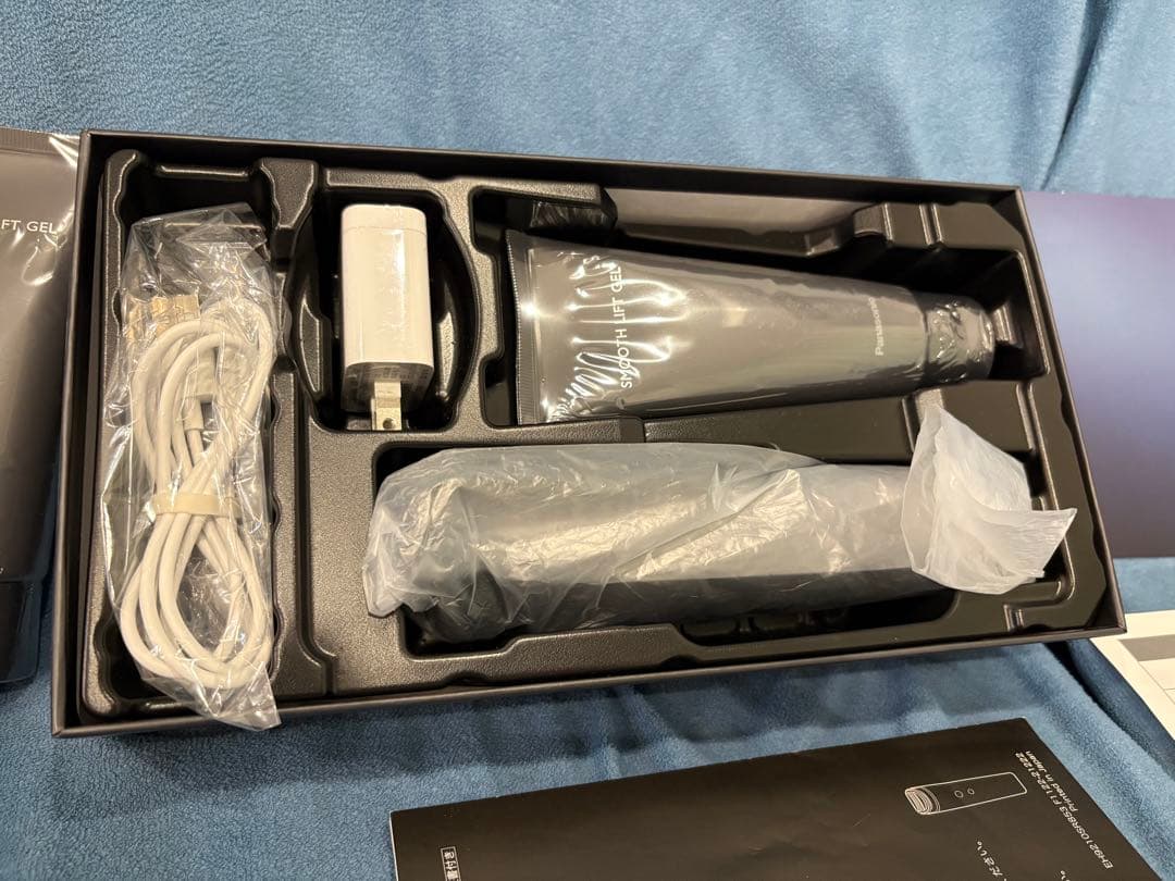 新品未使用PanasonicバイタリフトRF EH-SR85-K 美顔器+ジェル