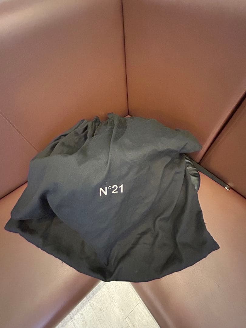 N°21 レザー リュックサック　バックパック　定価18万