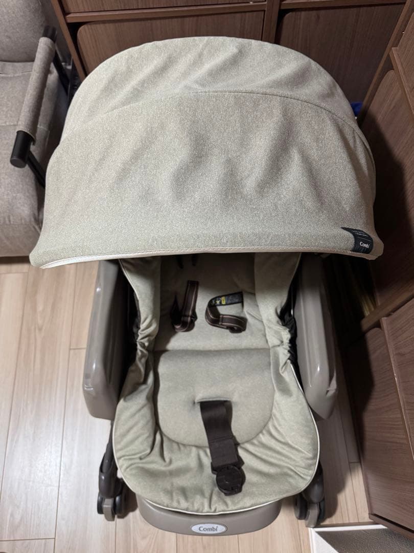 コンビ ネムリラ AUTO SWING BEDi おやすみドーム EG