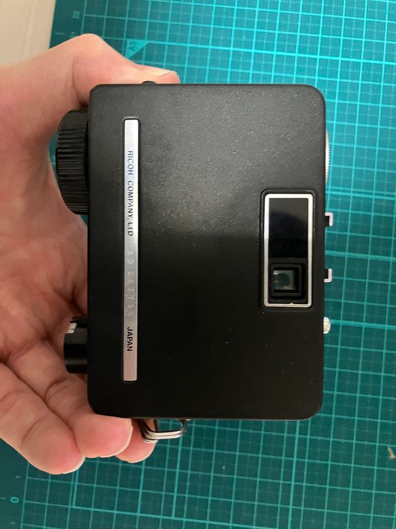 フィルムカメラ RICOH AUTO HALF E2 LAMBORGHINI Countach