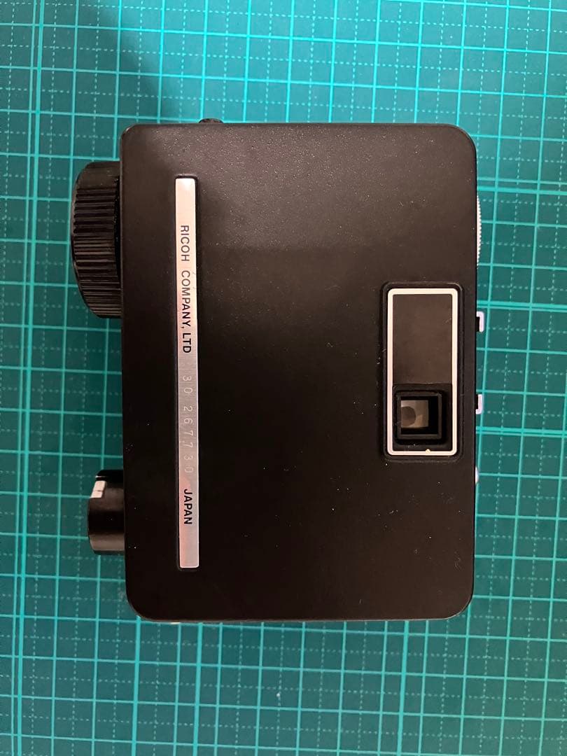 フィルムカメラ RICOH AUTO HALF E2 LAMBORGHINI Countach