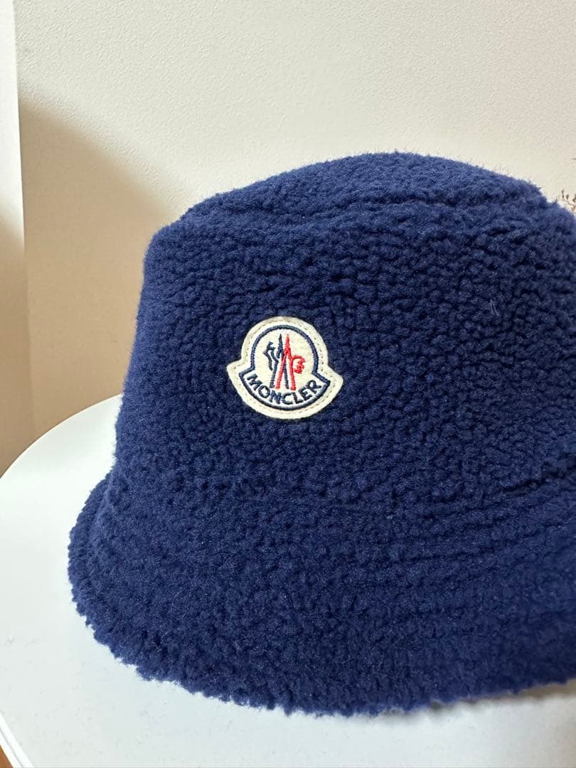 ☆新品☆モンクレール　MONCLER ボア バケットハット　ロゴ刺繍　モンクレ