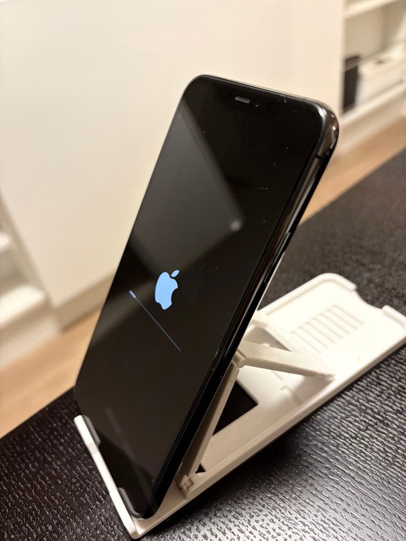 Apple iPhone 11proMAX 64GBスペースグレイ　本体