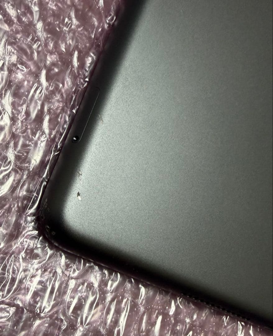 中*信様 iPad 第8世代