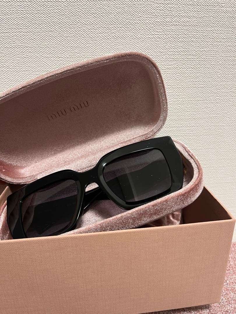 MIU MIU グリンプス サングラス 新品未使用