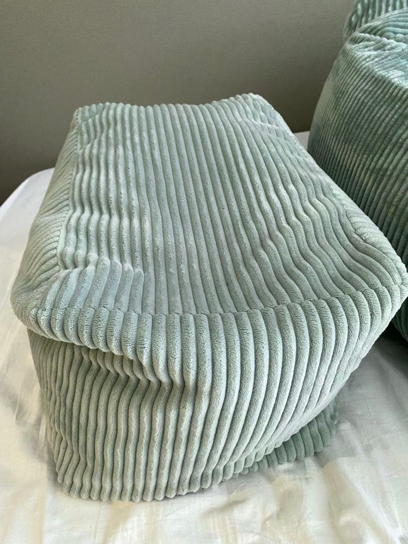 HUGME 1人掛けビーズソファ+オットマン　MINT LOOSY