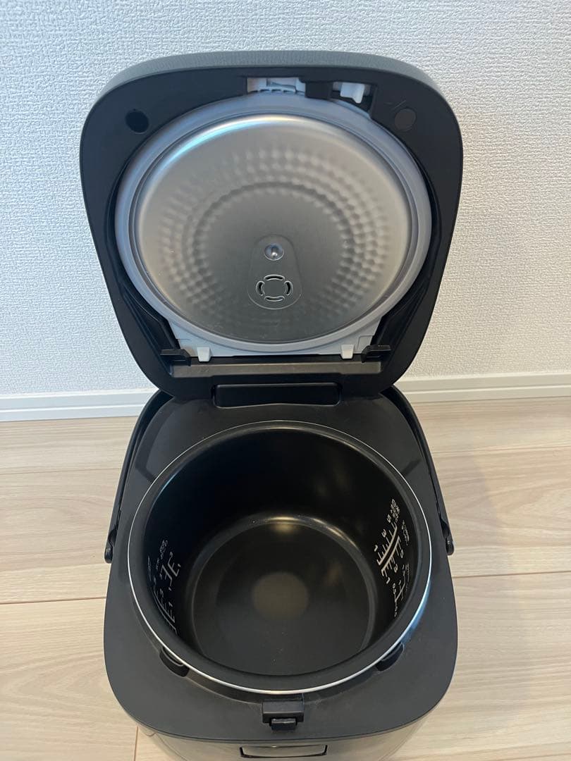 【美品】Panasonic SR-PF101 IH炊飯器 ブラック