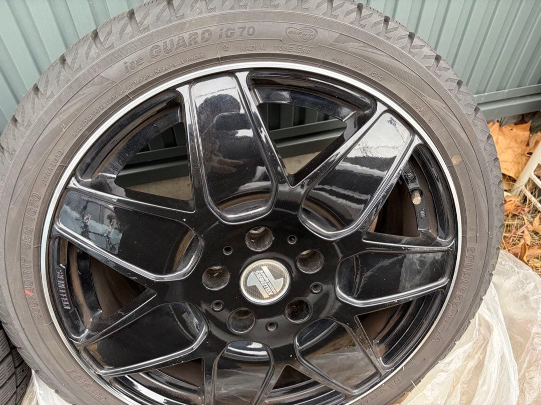 とし　KELLENERS 17インチ スタッドレスタイヤ4本