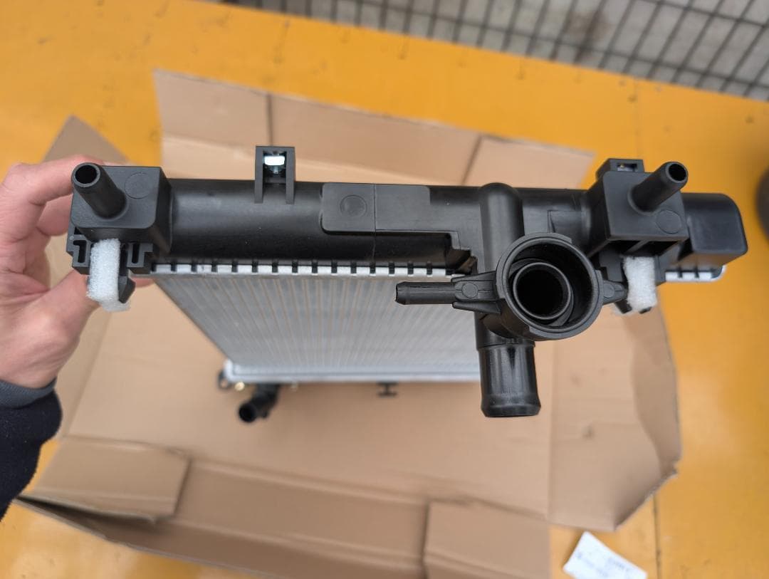 ラジエーター ムーブMT 品番 PL072135