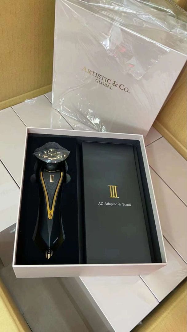 ARTISTIC&CO.DR.ARRIVO  THE ZeusⅢ 美顔器