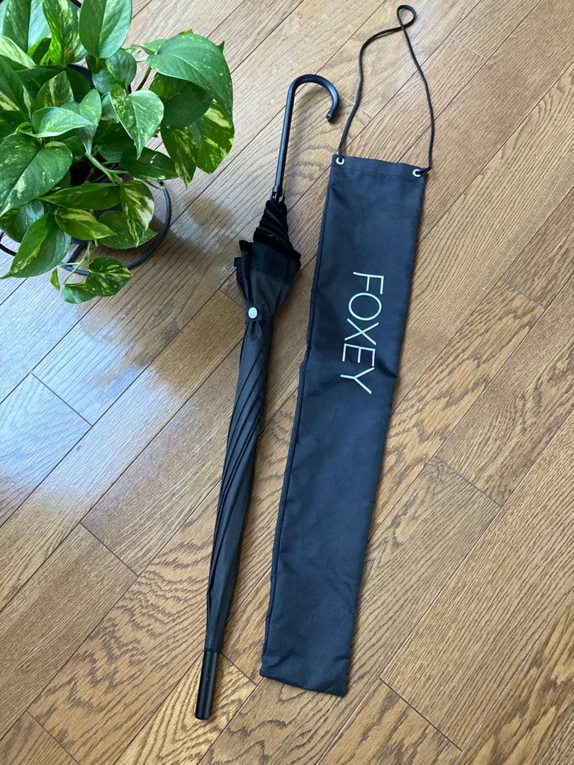 【新品未使用！美品❣️】FOXEY★晴雨兼用 黒　長傘　♡お洒落♡