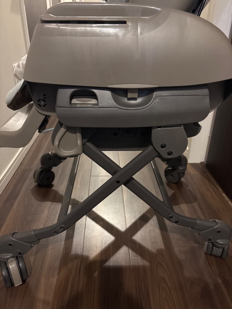 れいれい　Combi ハイローチェア電動