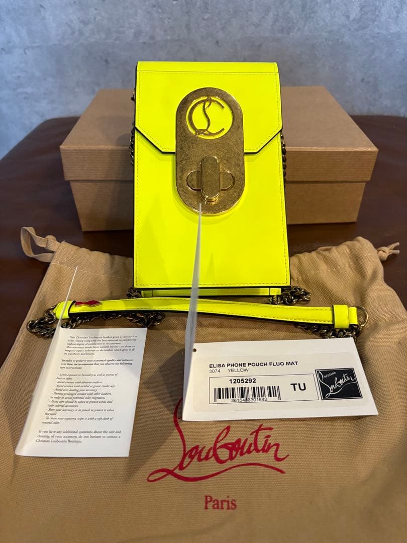 iPhoneアクセサリー Christian Louboutin ELISA PHONE POUCH