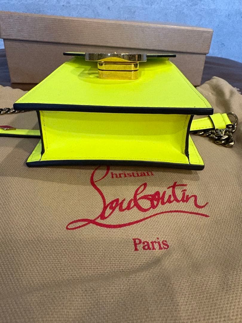 iPhoneアクセサリー Christian Louboutin ELISA PHONE POUCH