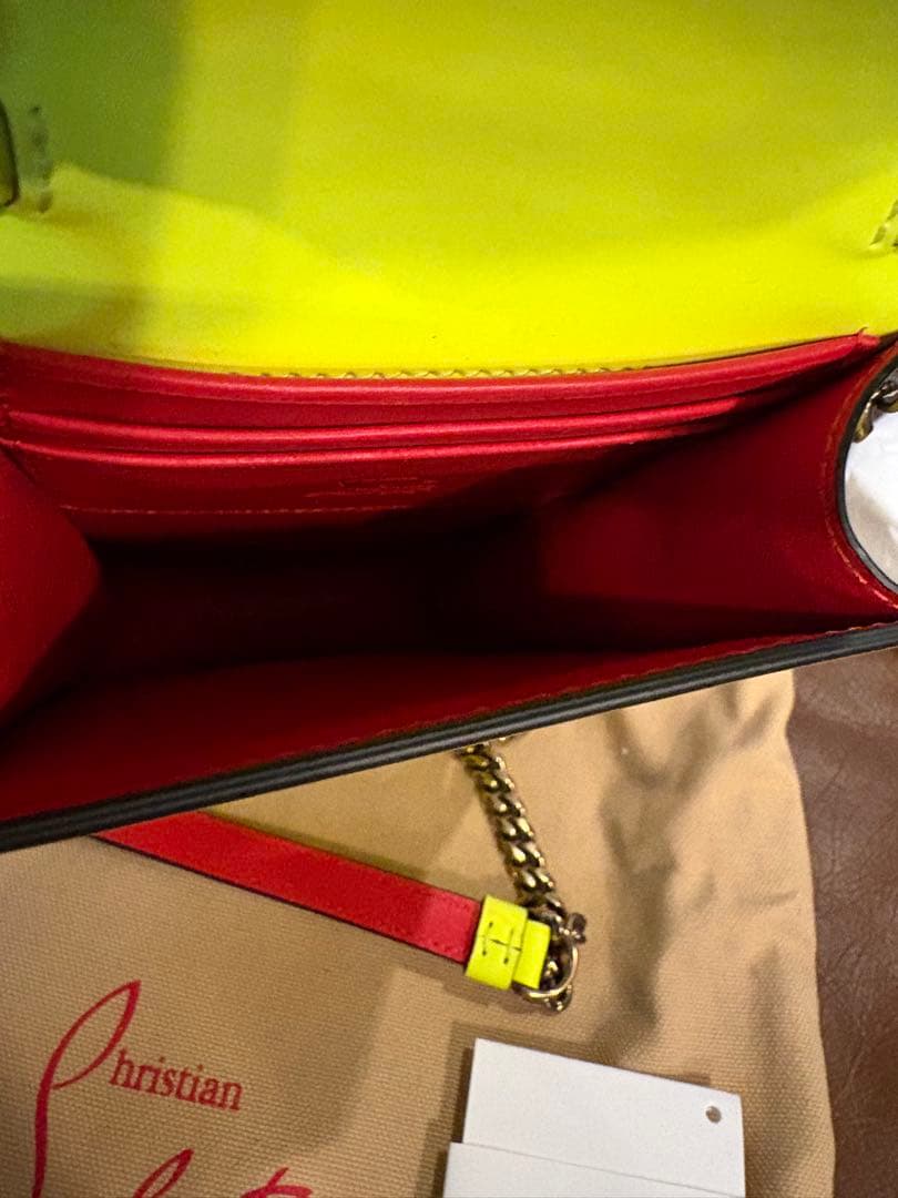 iPhoneアクセサリー Christian Louboutin ELISA PHONE POUCH