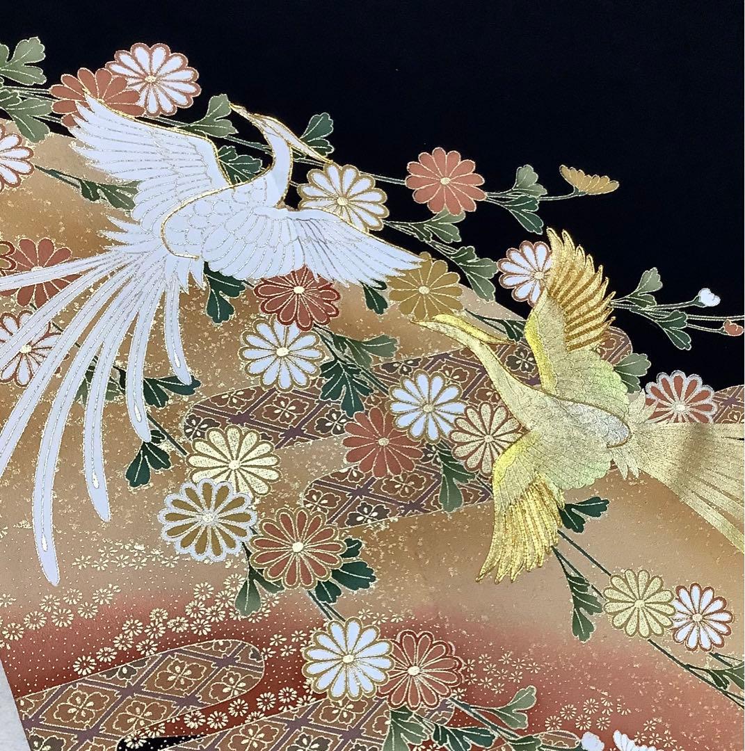 正絹黒留袖　作家物　駒刺繍　飛鳥流水草花文　⑦( 訪問着、紬、袋帯なども出品)