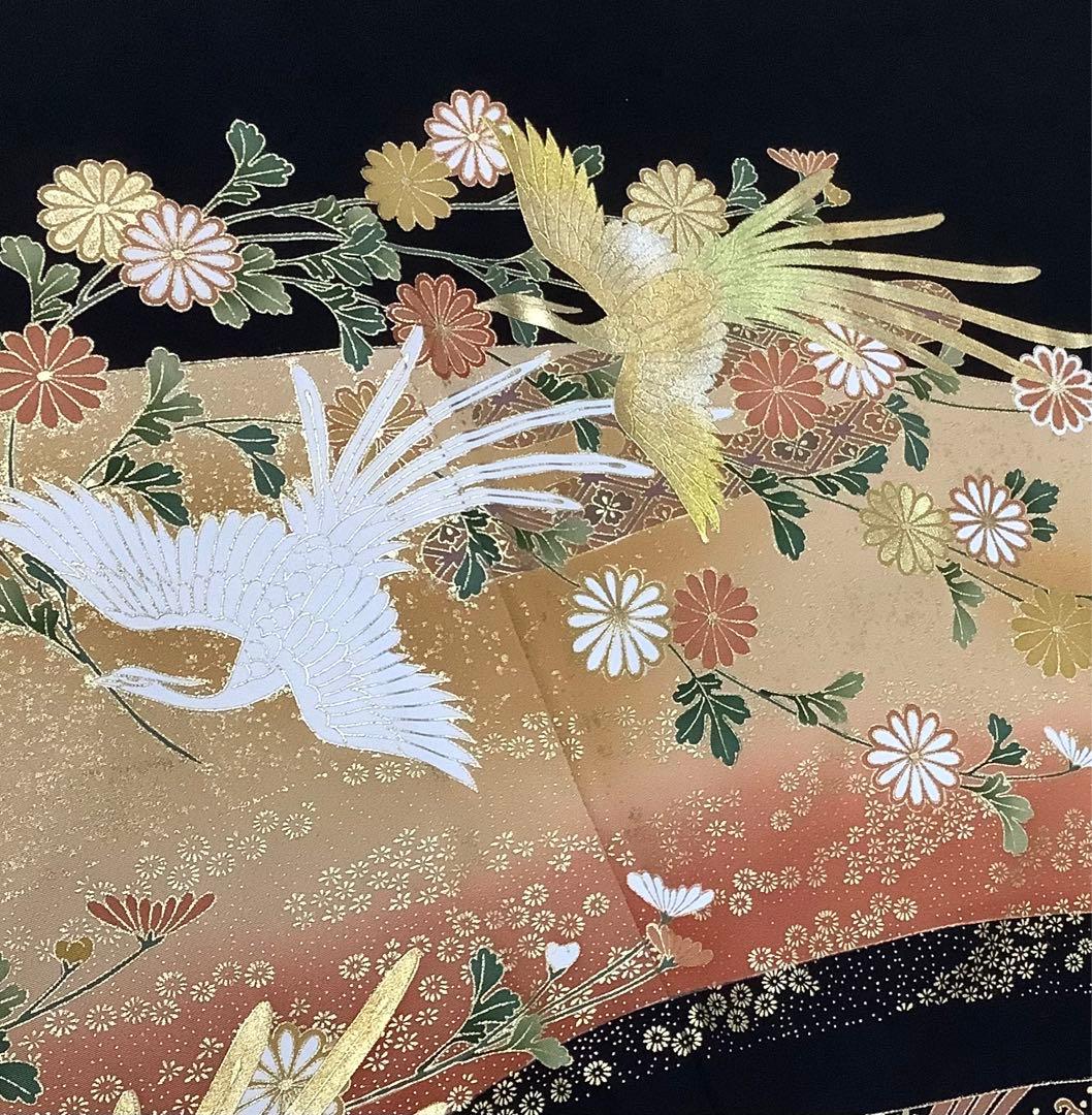 正絹黒留袖　作家物　駒刺繍　飛鳥流水草花文　⑦( 訪問着、紬、袋帯なども出品)