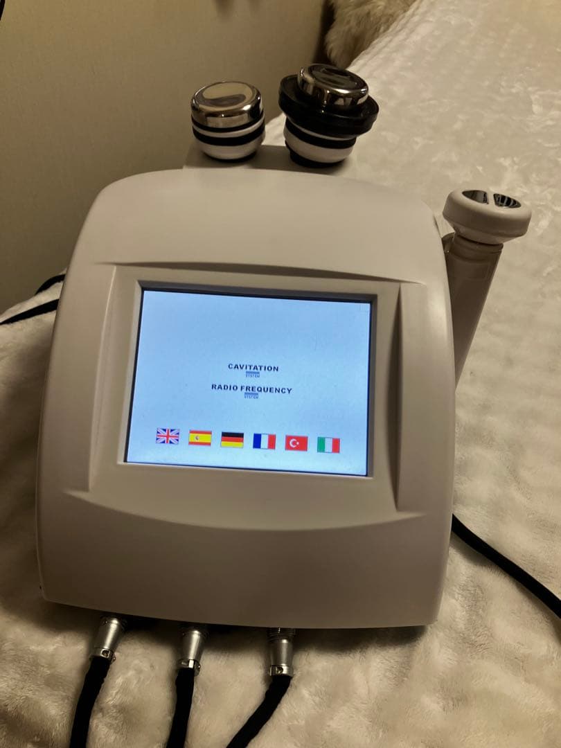 キャビスタープロ　業務用キャビテーション　ラジオ波　フェイス、ボディー二の腕に！