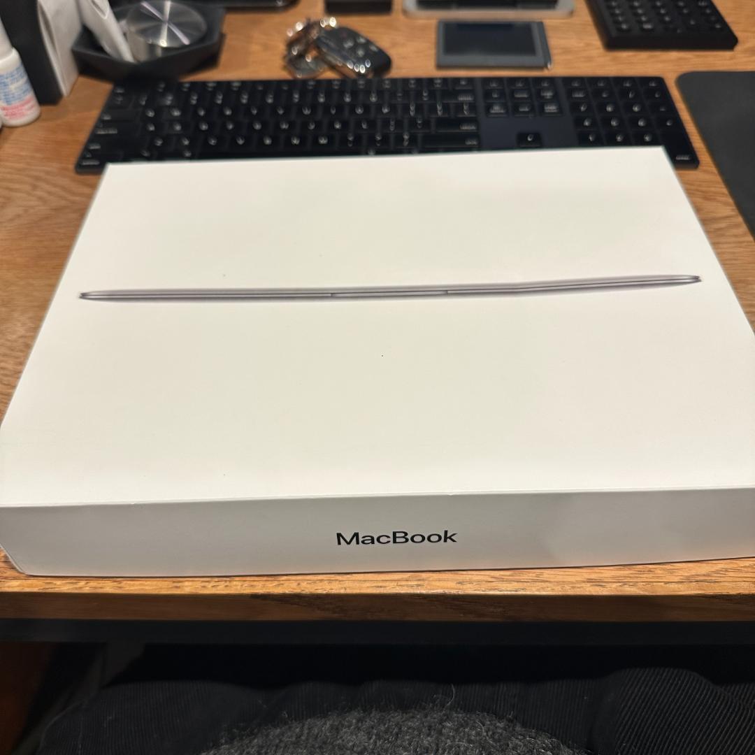ジャンク MacBook 2017 12インチ メモリ16GB Incase付き