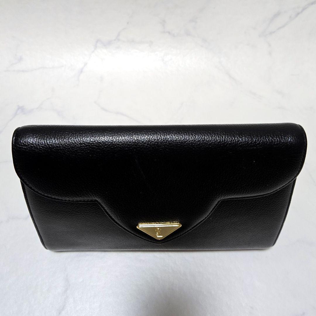 ✨美品✨イヴサンローラン YSL クラッチバッグ レザー 金具 三角プレート