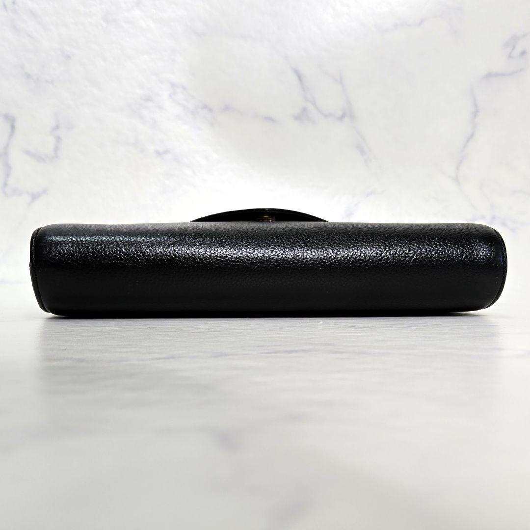 ✨美品✨イヴサンローラン YSL クラッチバッグ レザー 金具 三角プレート