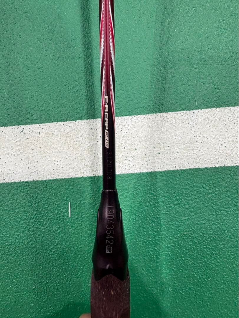 YONEX ASTROX100ZZ クレナイ