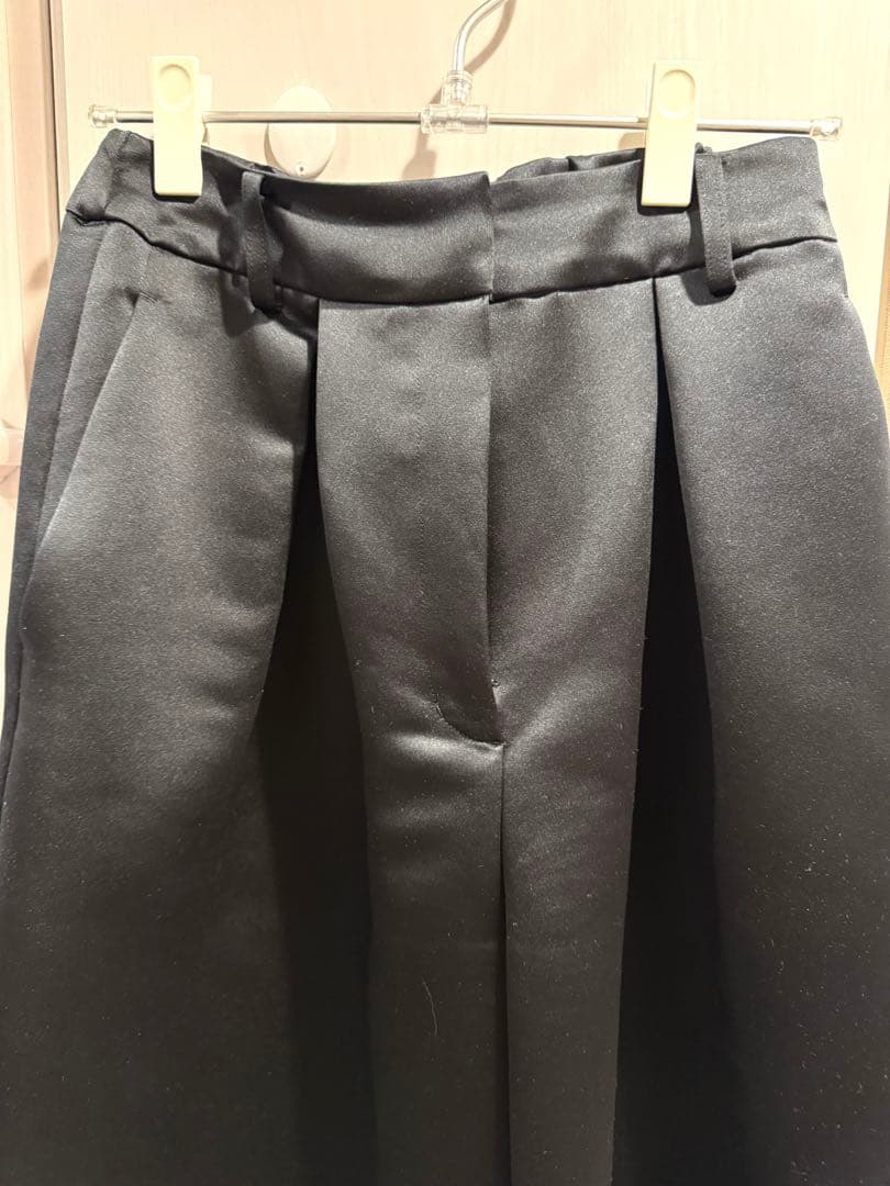 Heve サテンフレアガウチョパンツ ブラック 38サイズ