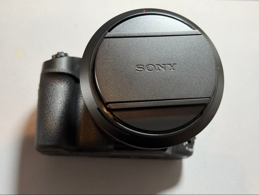 ソニーデジタルスチルカメラ　DSC-RX10M4