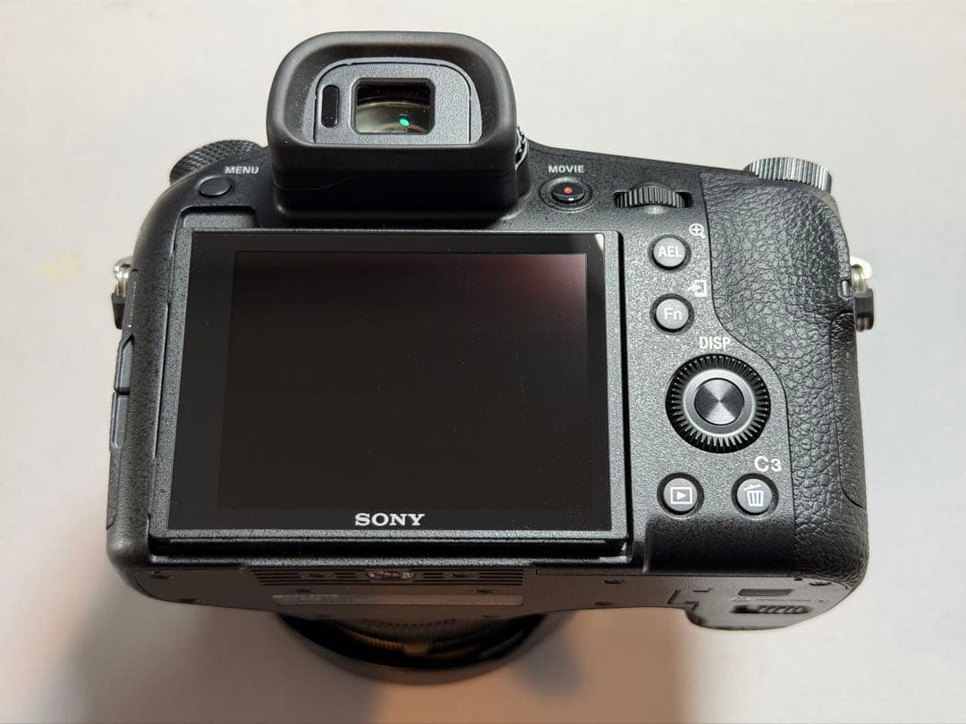 ソニーデジタルスチルカメラ　DSC-RX10M4