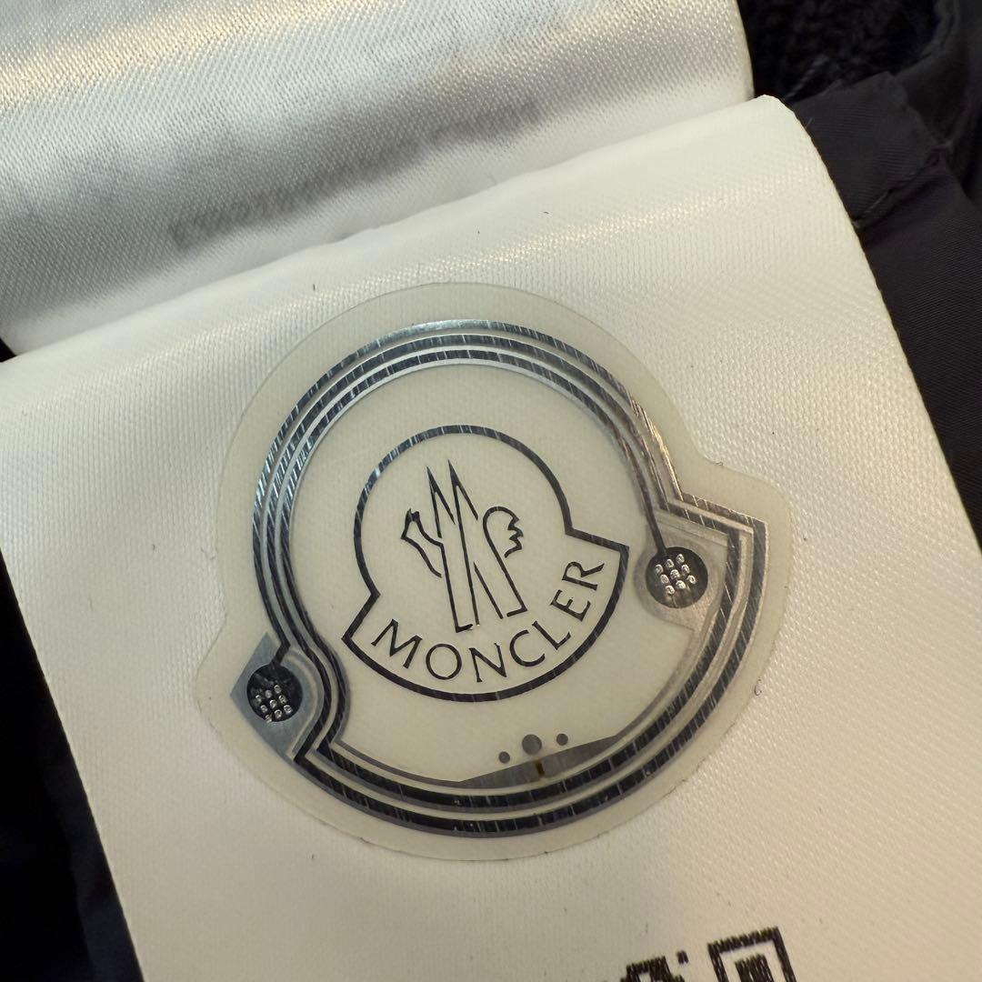 【新品未使用】MONCLER モンクレール　ニットカーディガン　ダウン　3ani