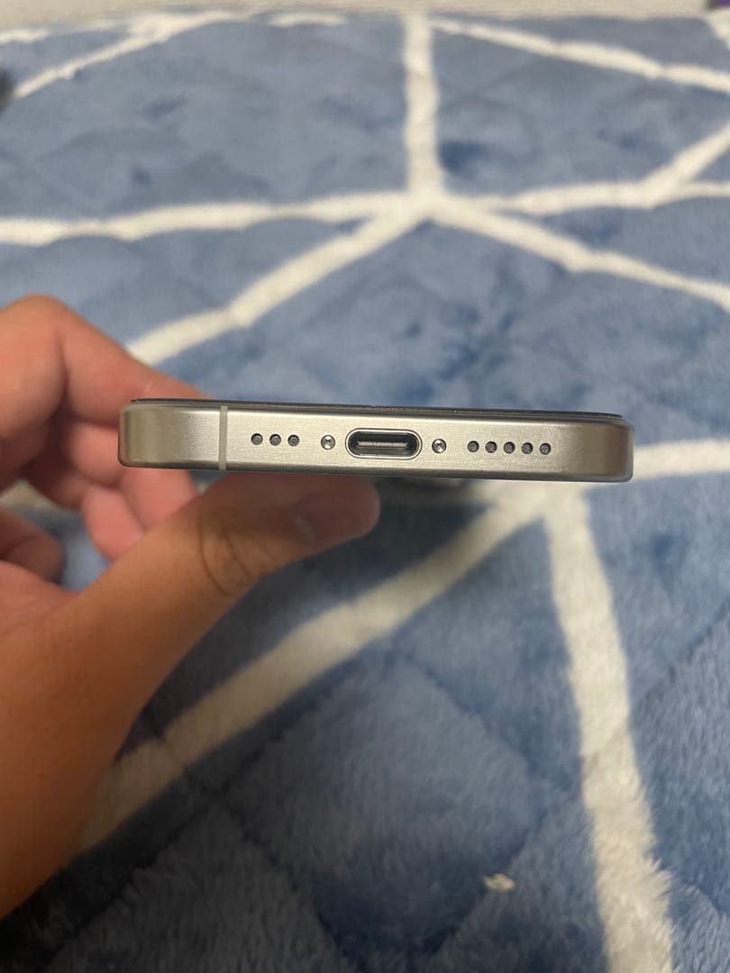 iPhone 15 Pro 128GB SIMフリー デュアルSIM 中国版