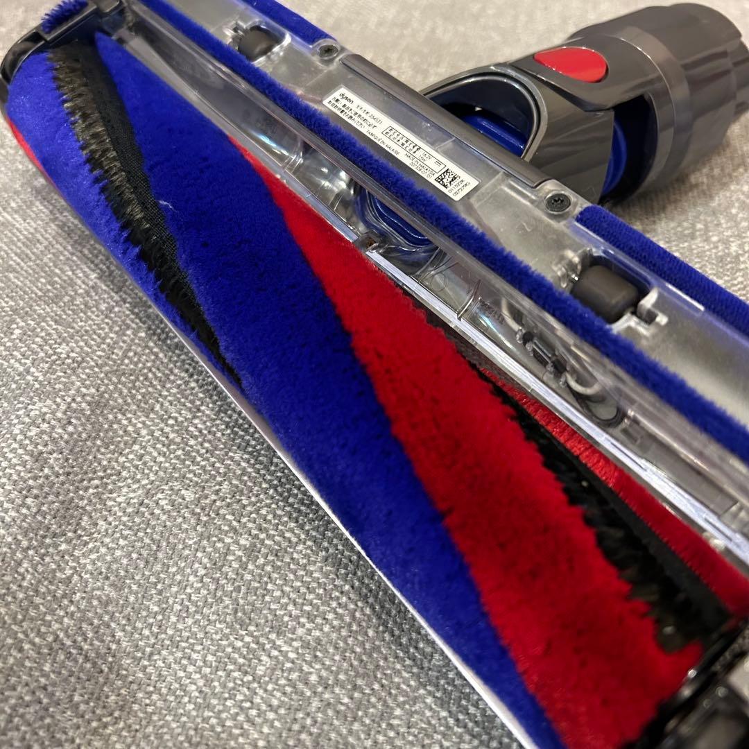【美品】dyson v8 slim fluffyクリーナーヘッドとパイプ