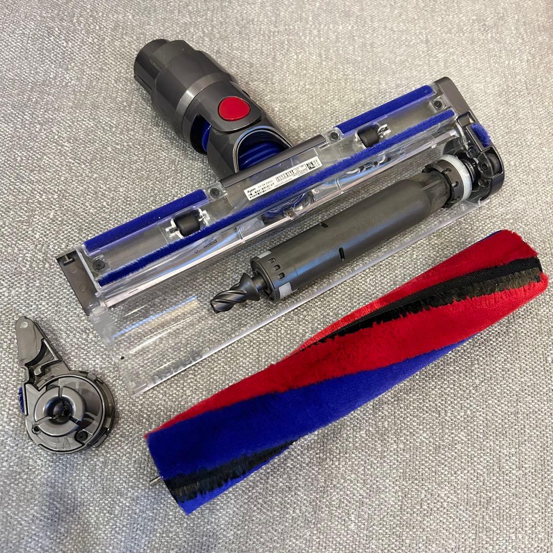 【美品】dyson v8 slim fluffyクリーナーヘッドとパイプ