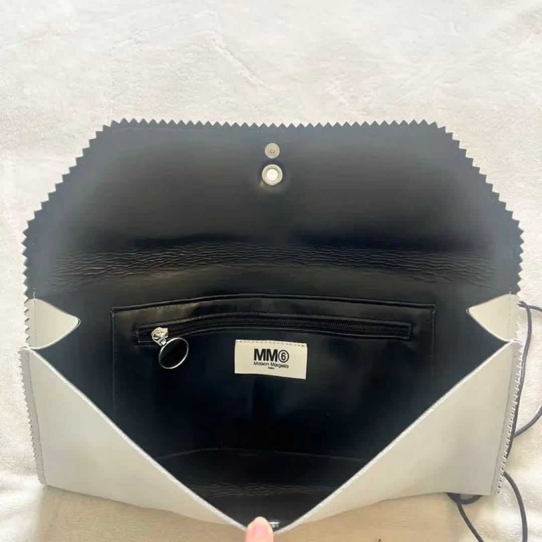 MM6 MaisonMargiela マルジェラのクラッチバッグ(白)