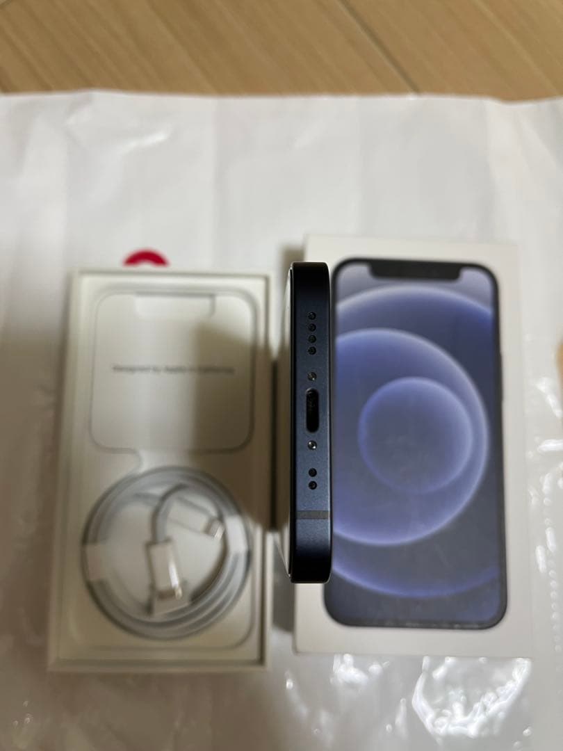 美品 Apple iPhone 12 miniブラック