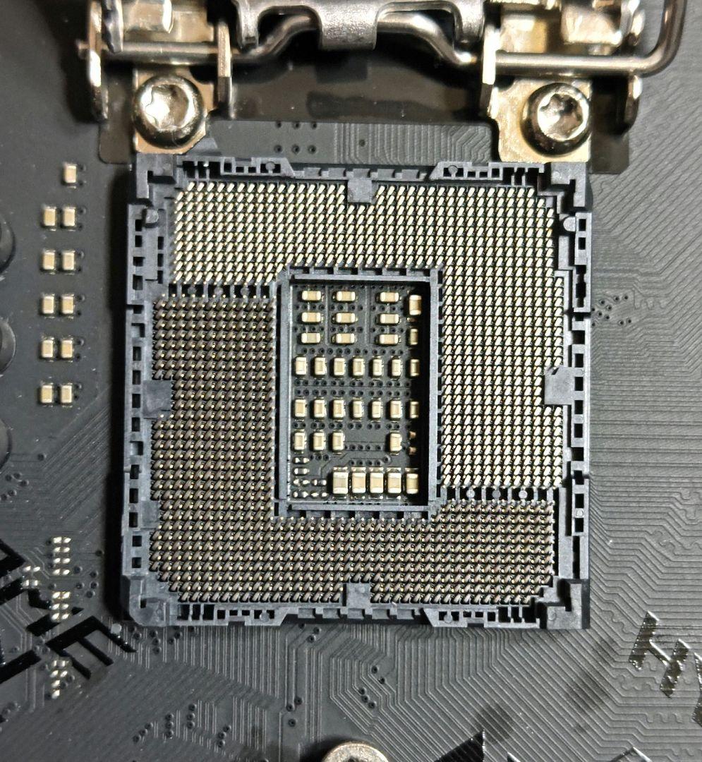 マザーボード STRIX Z390-F GAMING