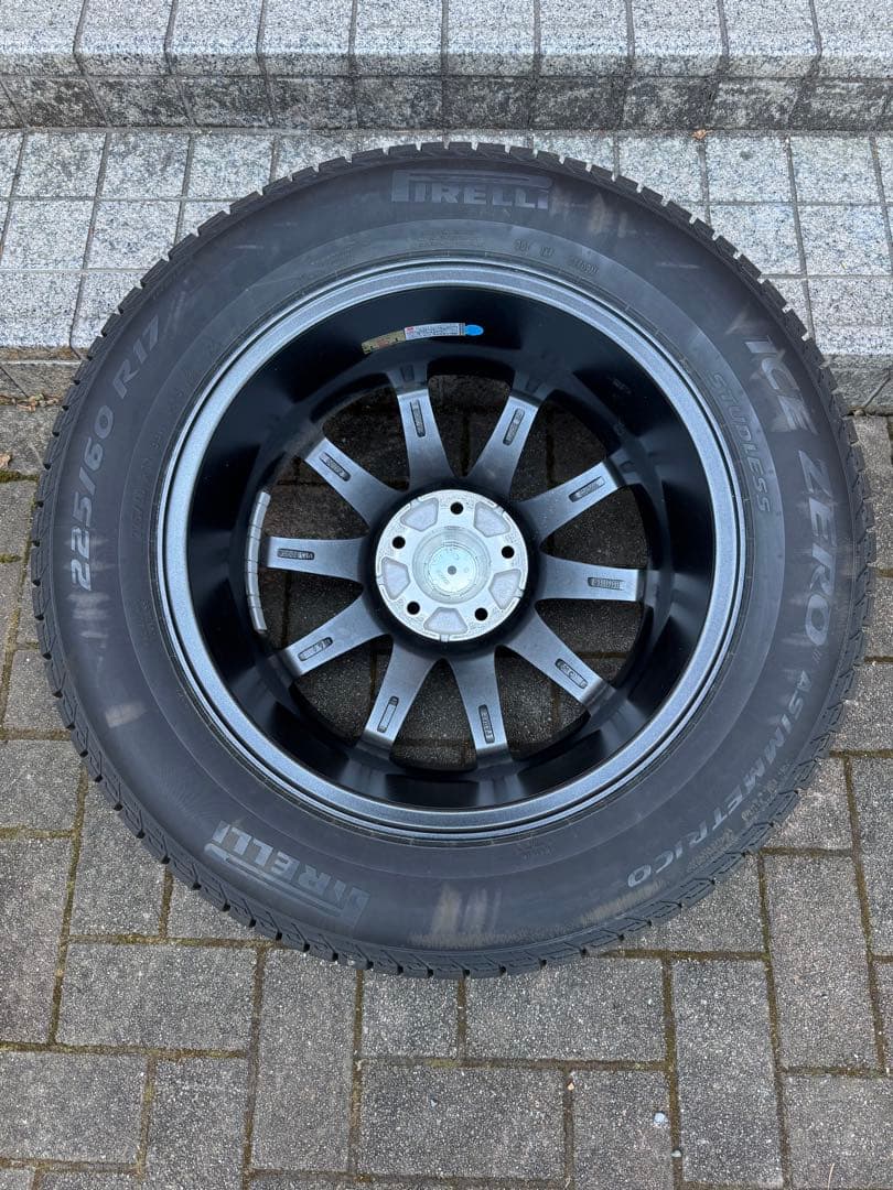 フォレスターSK5 スタッドレスタイヤホイールセット 225/60R17