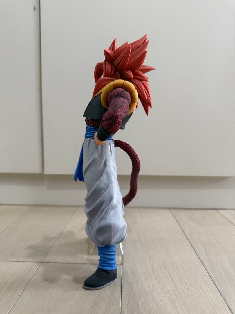 ドラゴンボール 超サイヤ人ゴッド超サイヤ人 フィギュア