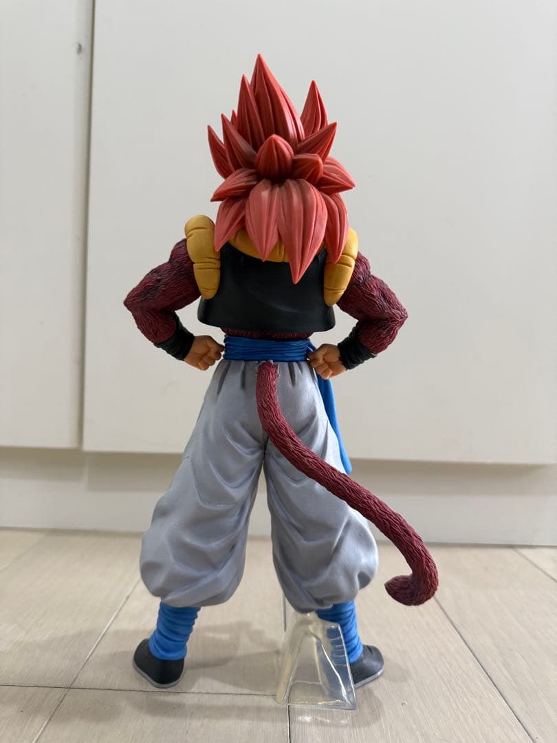 ドラゴンボール 超サイヤ人ゴッド超サイヤ人 フィギュア