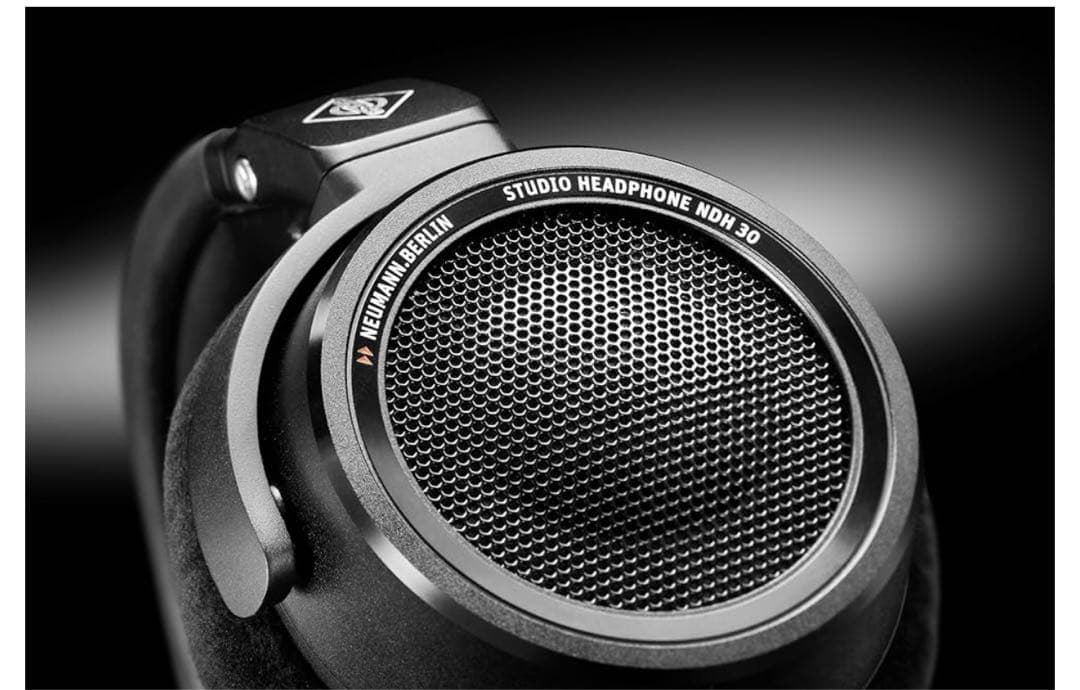 新品未開封　Neumann NDH 30 Black Edition