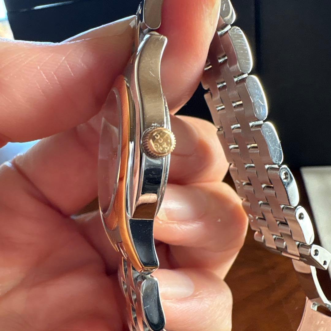 GUCCI シェル盤　腕時計＊