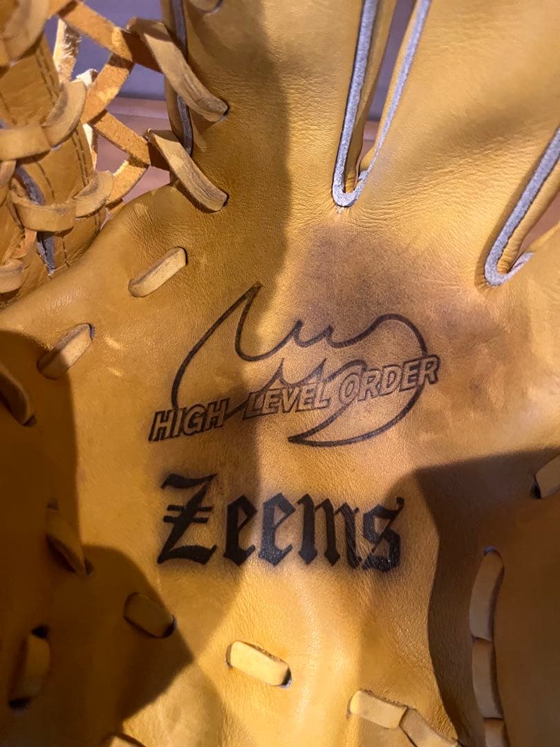 野球　グローブ　一般軟式　外野手用　ジームス　美品　お正月お値下げ！期間限定。