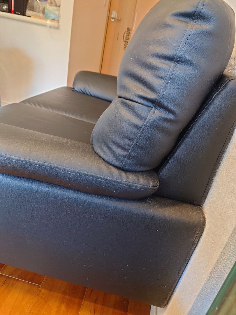 ニトリ　2人用合成皮革ソファ　(Nシールドキャッツ3 BK)　こばやん