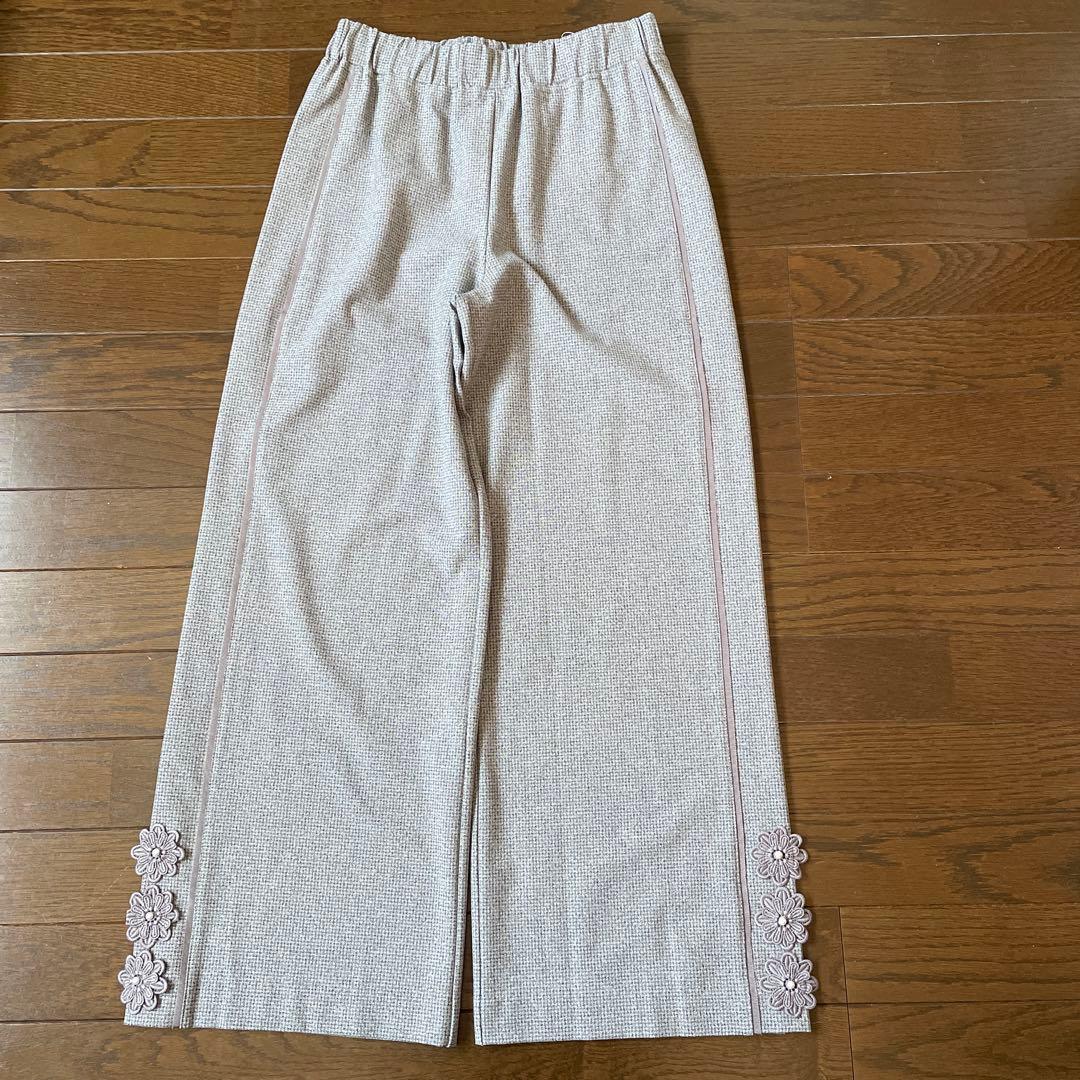 ［新品未使用］2025年秋冬❗️スーパービューティー　パンツ40