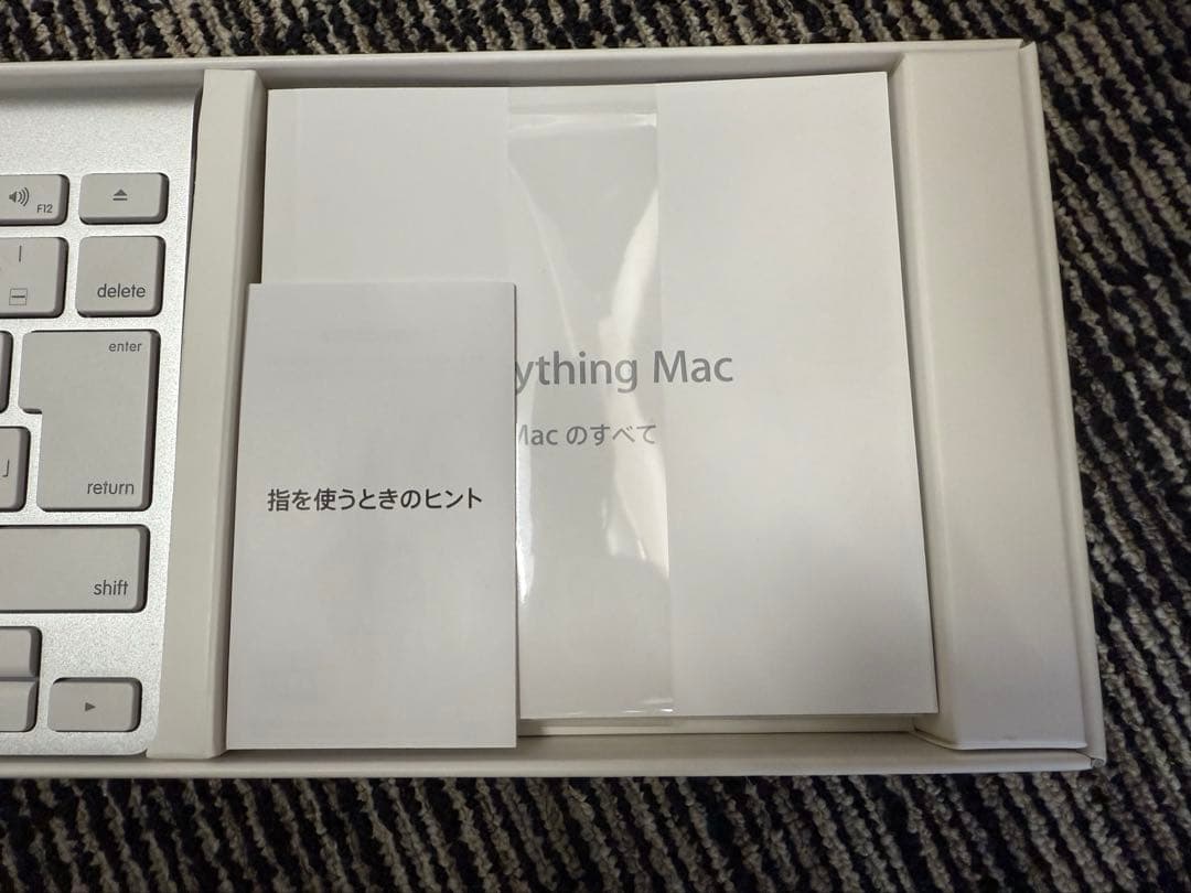 Mac mini M2 A2686 CTO 16GB 1TB 新品キーボード付